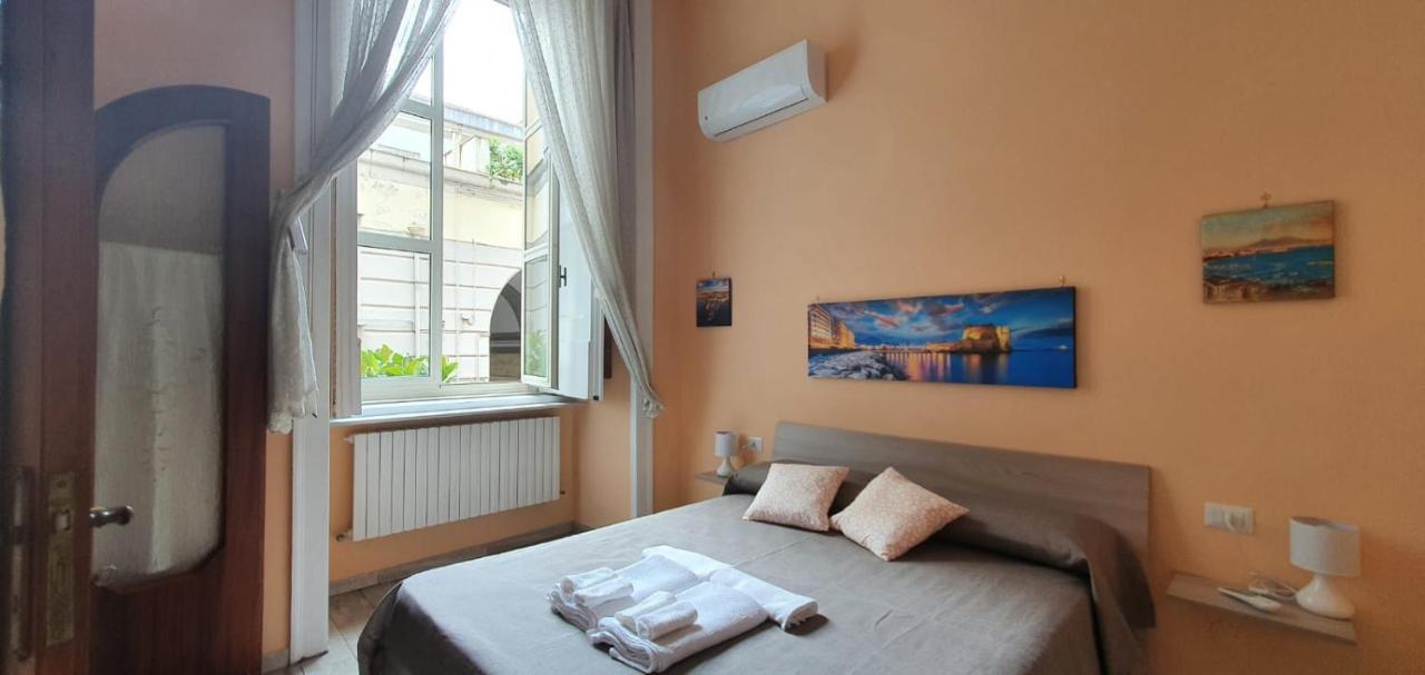 Le Vie Del Centro - B&B Naples Luaran gambar