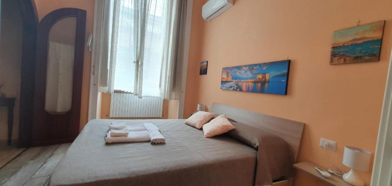 Le Vie Del Centro - B&B Naples Luaran gambar